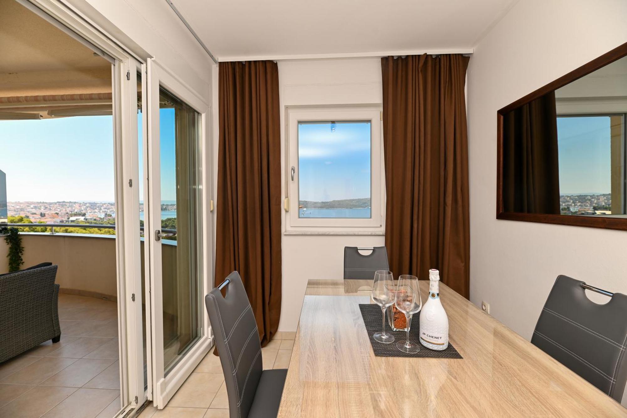 Sunny Place With Sea View Trogir Zewnętrze zdjęcie