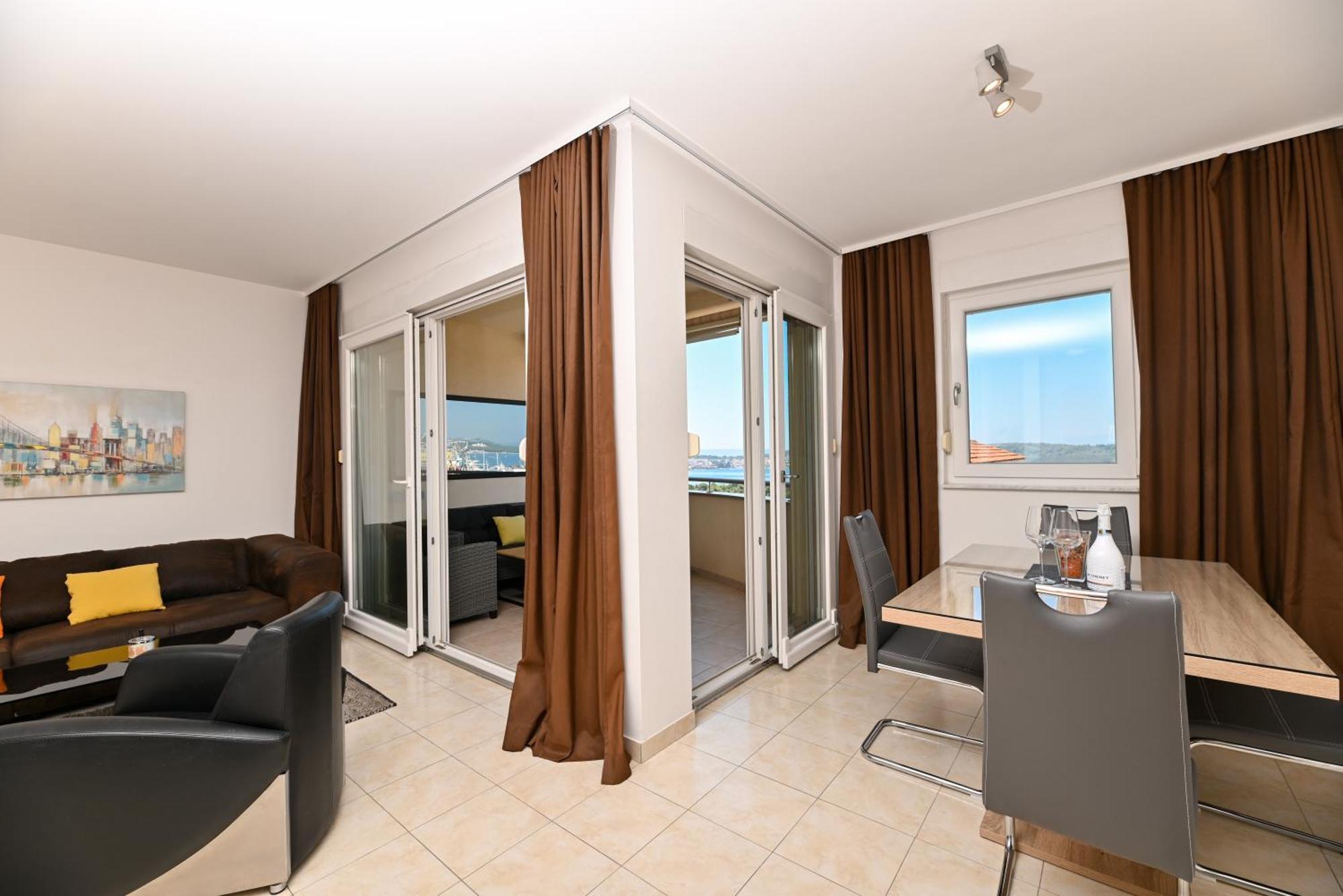 Sunny Place With Sea View Trogir Zewnętrze zdjęcie