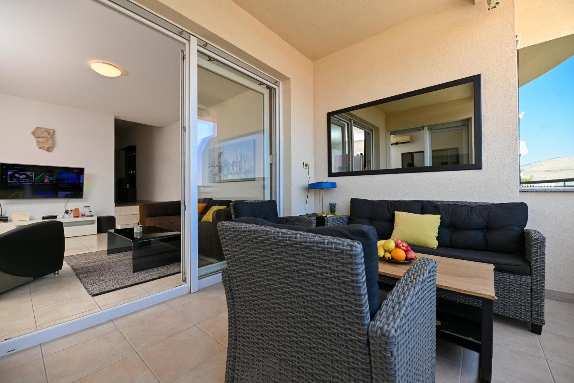 Sunny Place With Sea View Trogir Zewnętrze zdjęcie