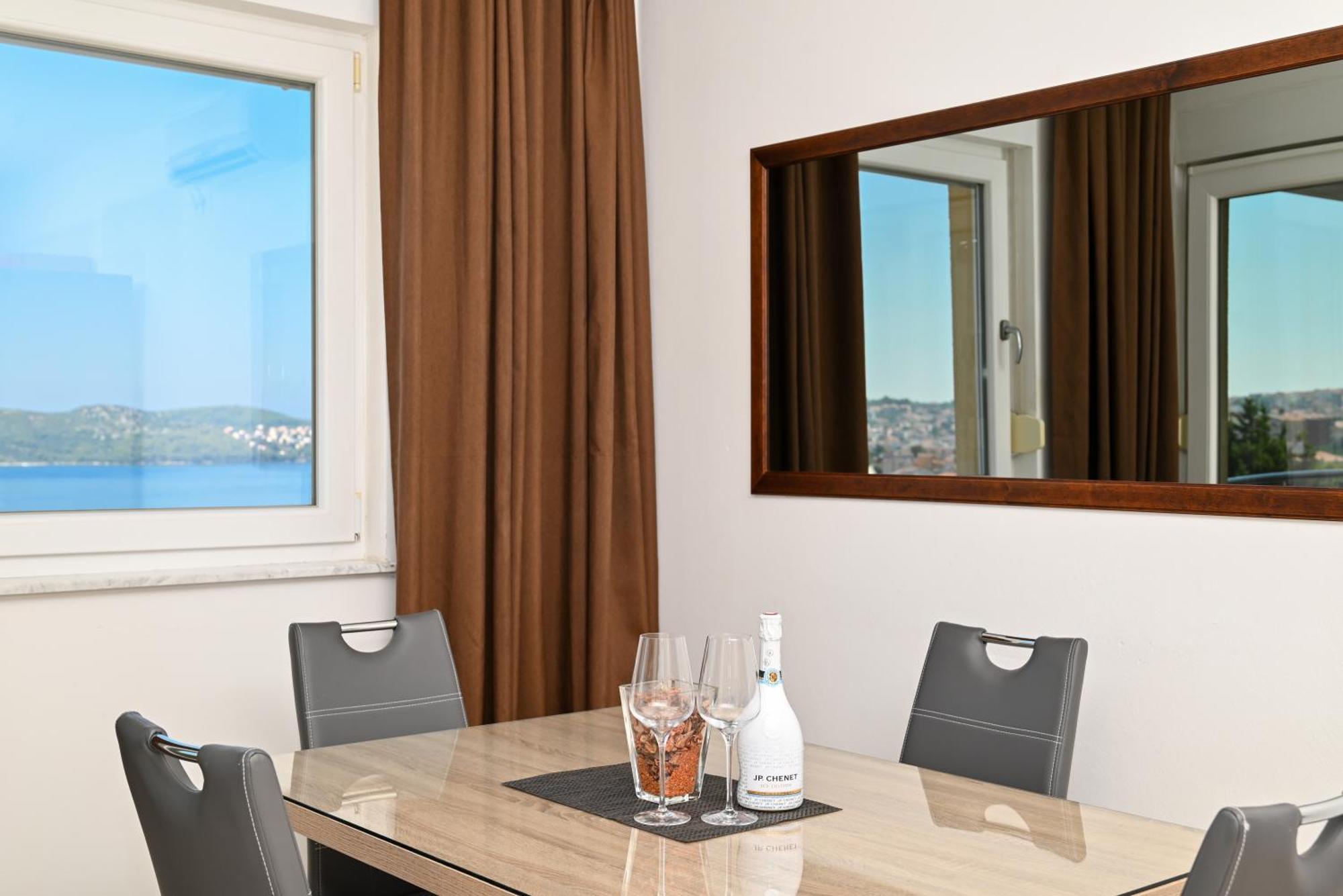 Sunny Place With Sea View Trogir Zewnętrze zdjęcie