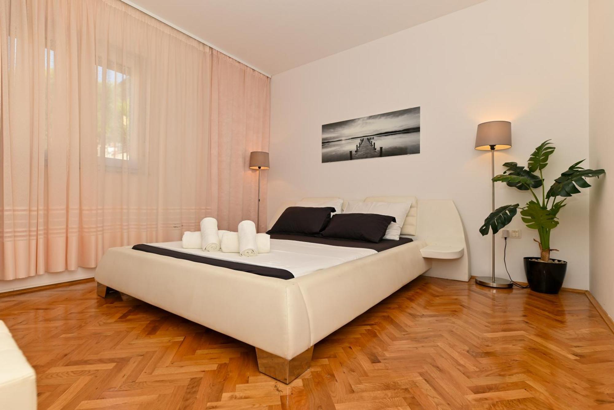 Sunny Place With Sea View Trogir Zewnętrze zdjęcie